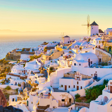 Find Your Island Rhythm – Stay at Aegean Plaza Santorini